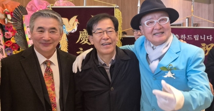방송인 김종석 차남 결혼식 500여하객 참석속 성대히 열려.
